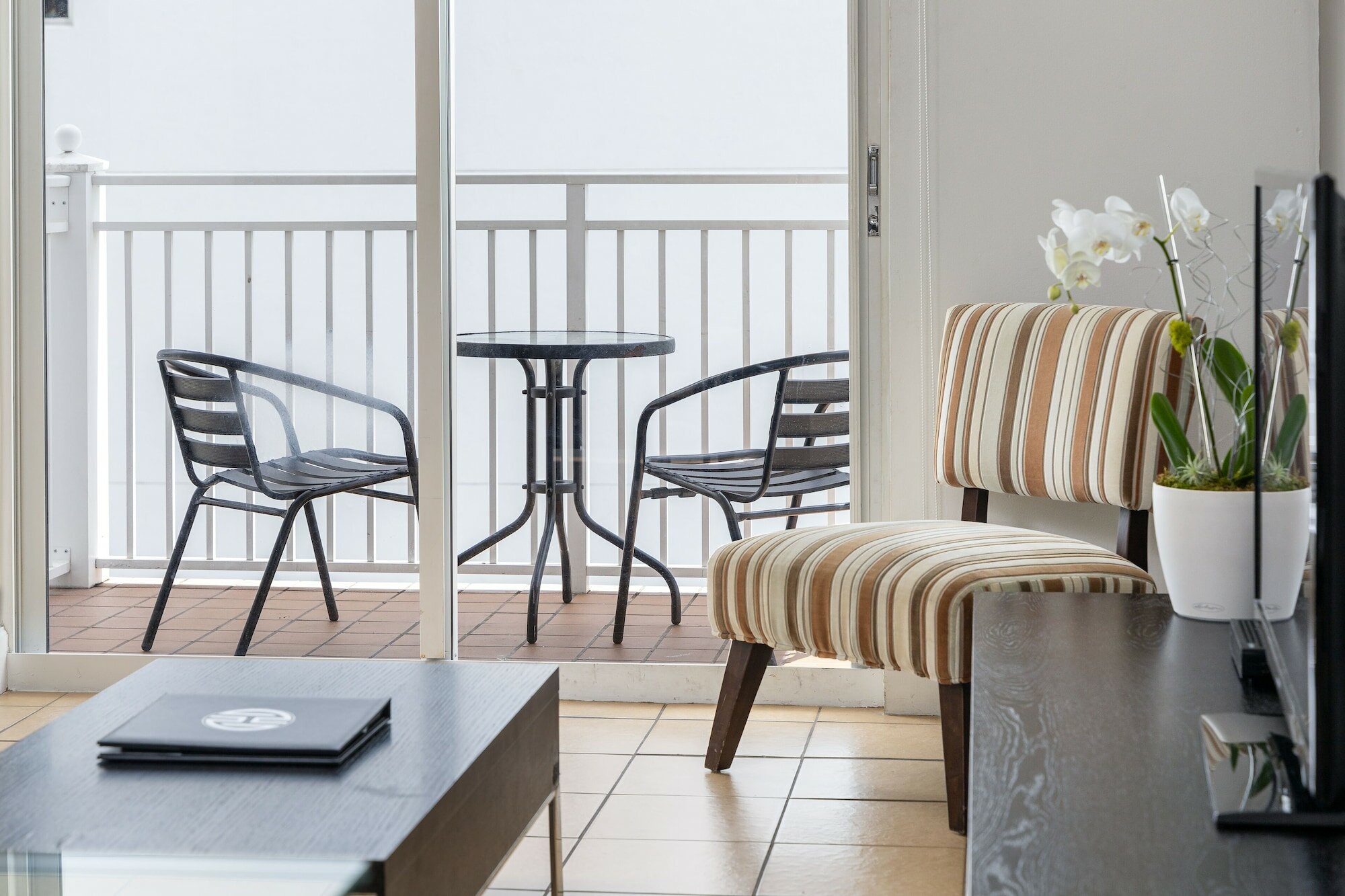 Фото Fortune House Hotel Suites