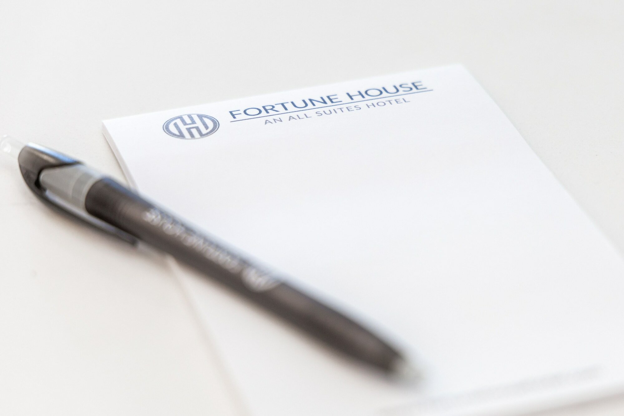 Фото Fortune House Hotel Suites