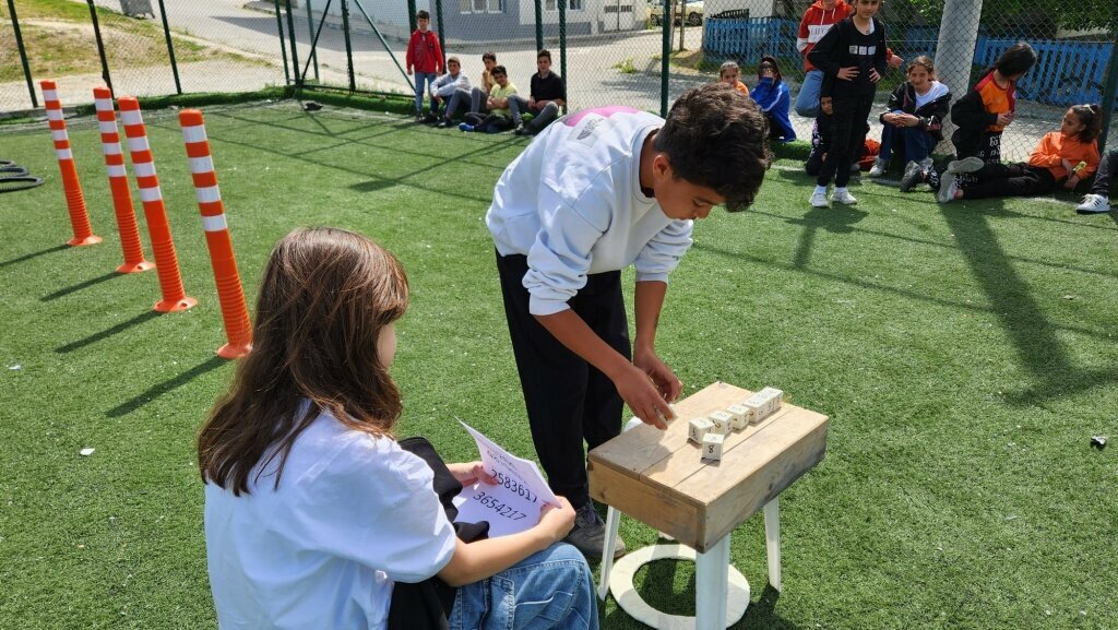 School Colonel Ibrahim Colak Middle School, Bozuyuk, photo