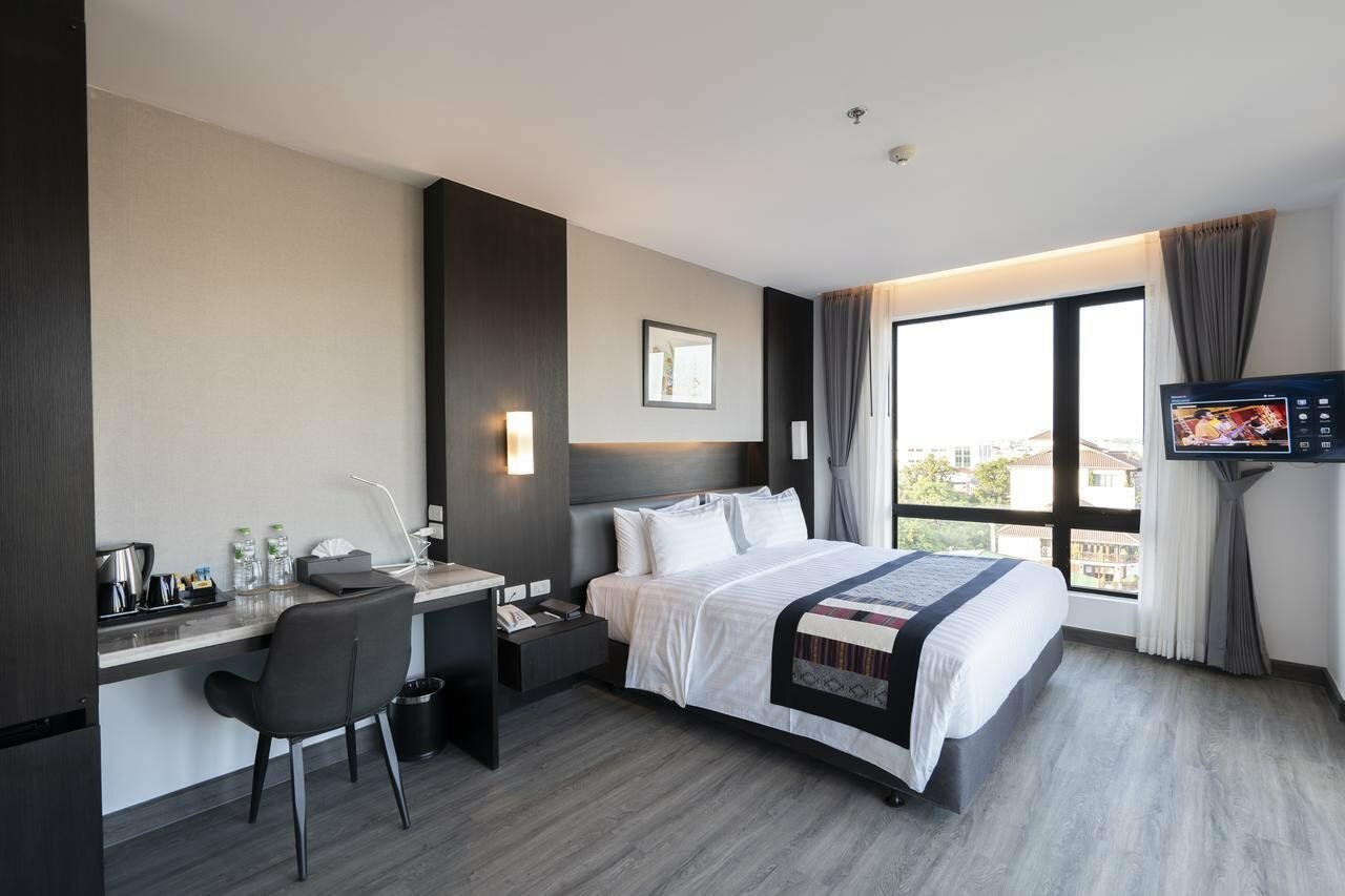 Фото SureStay Hotel by Best Western Vientiane