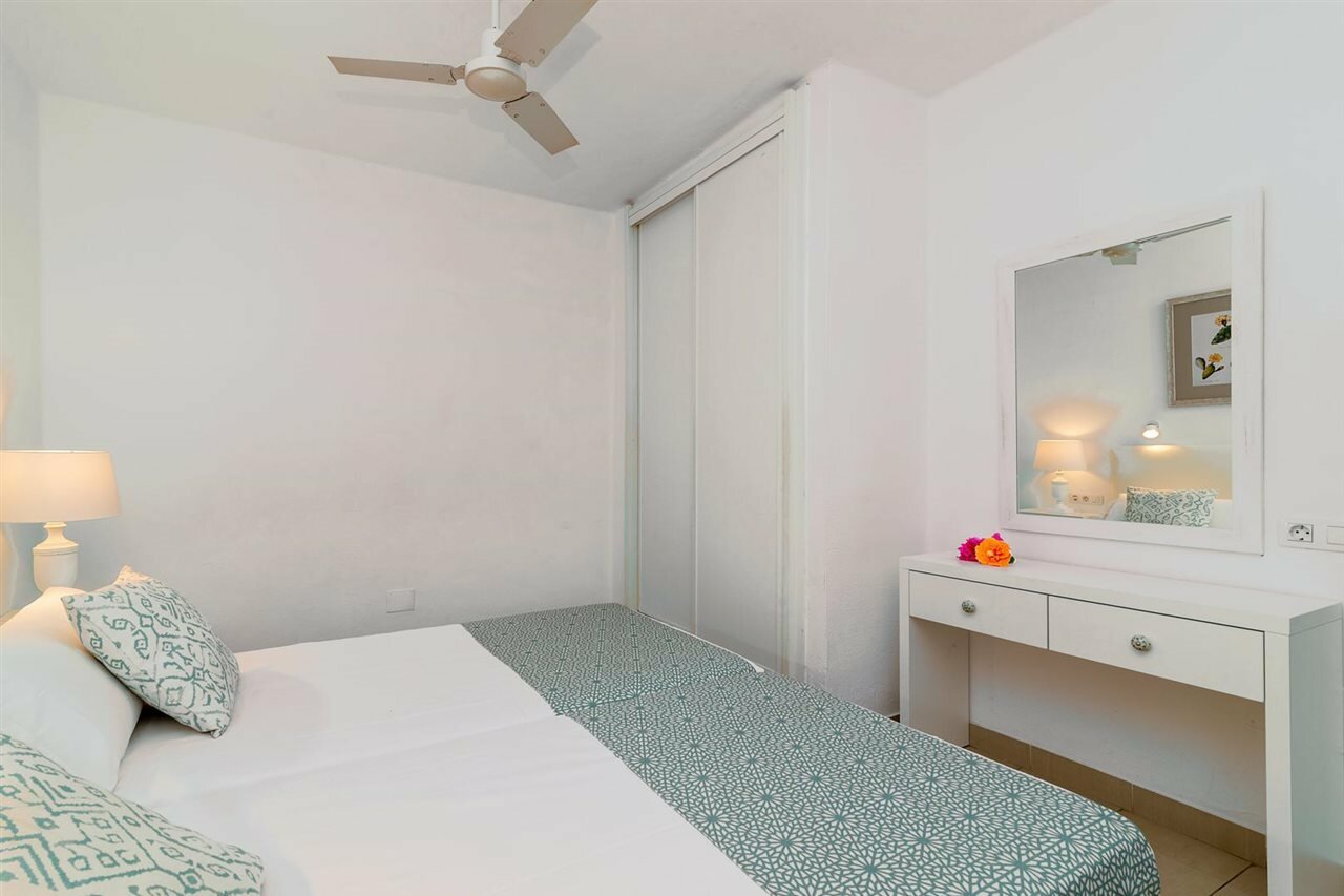 Фото Apartamentos Parque Tropical