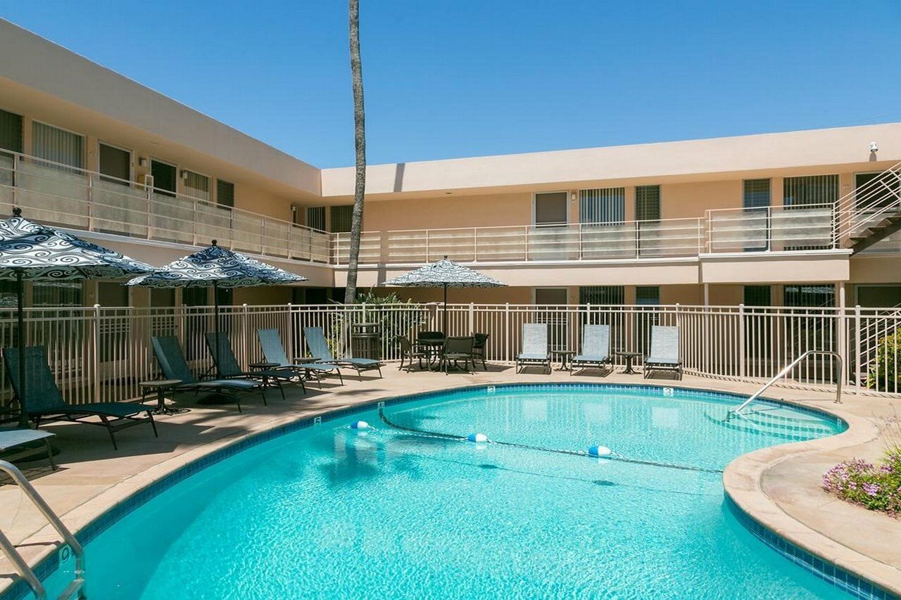 Фото La Jolla Riviera Inn