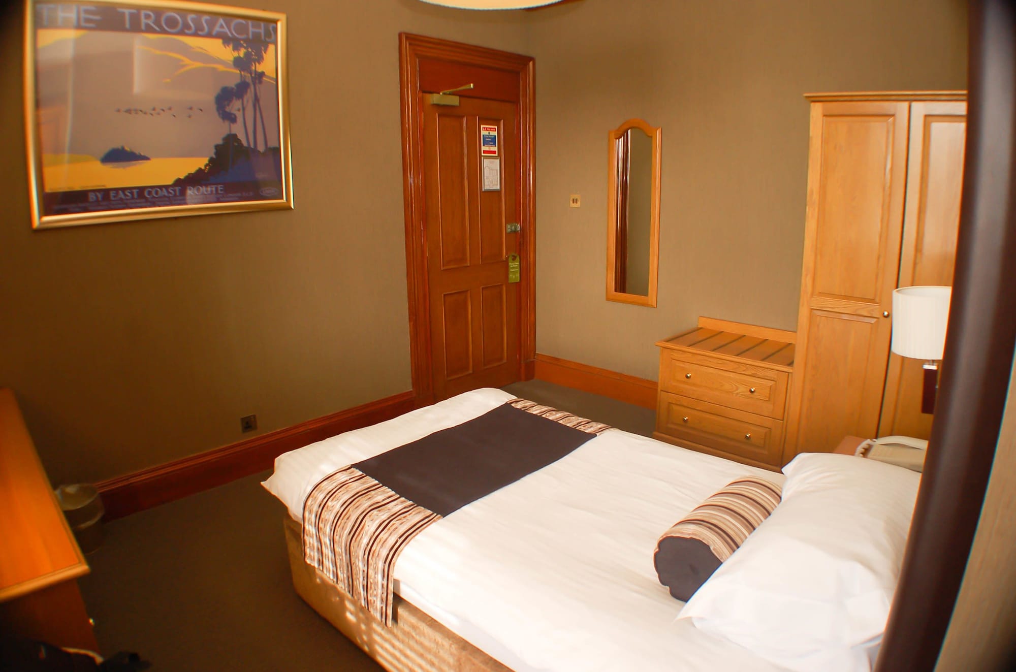 Фото The Dutch Mill Hotel