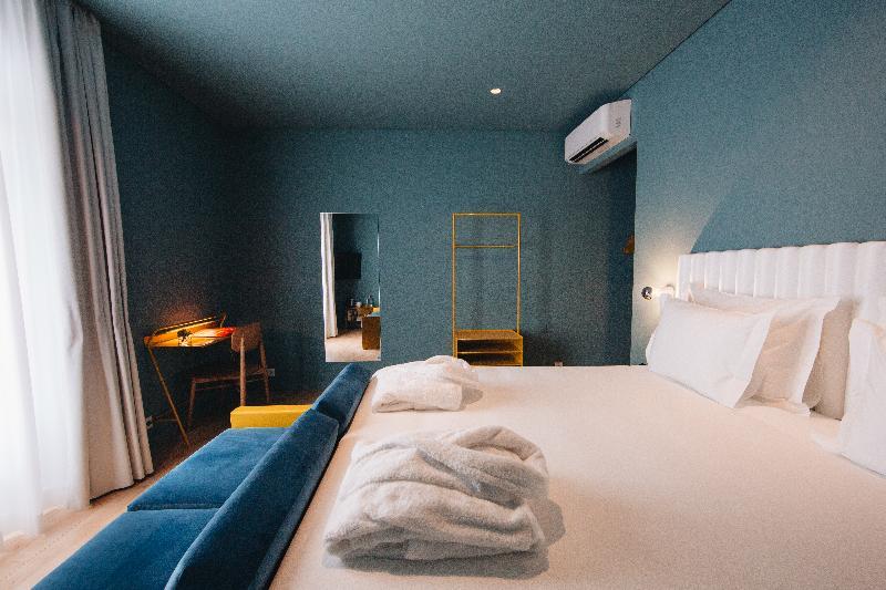 Фото Esqina Cosmopolitan Lodge