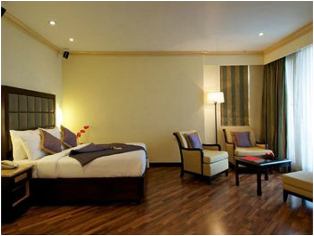 Фото Vivanta Ernakulam, Marine Drive