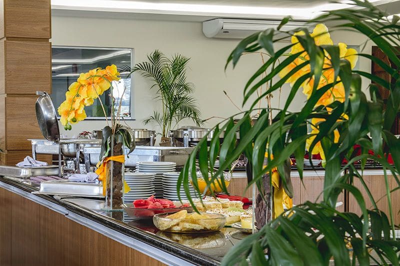 Фото Colonial Plaza Hotel