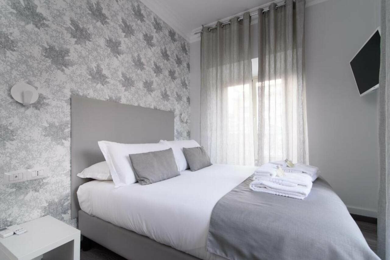 Фото White Caesar Guesthouse