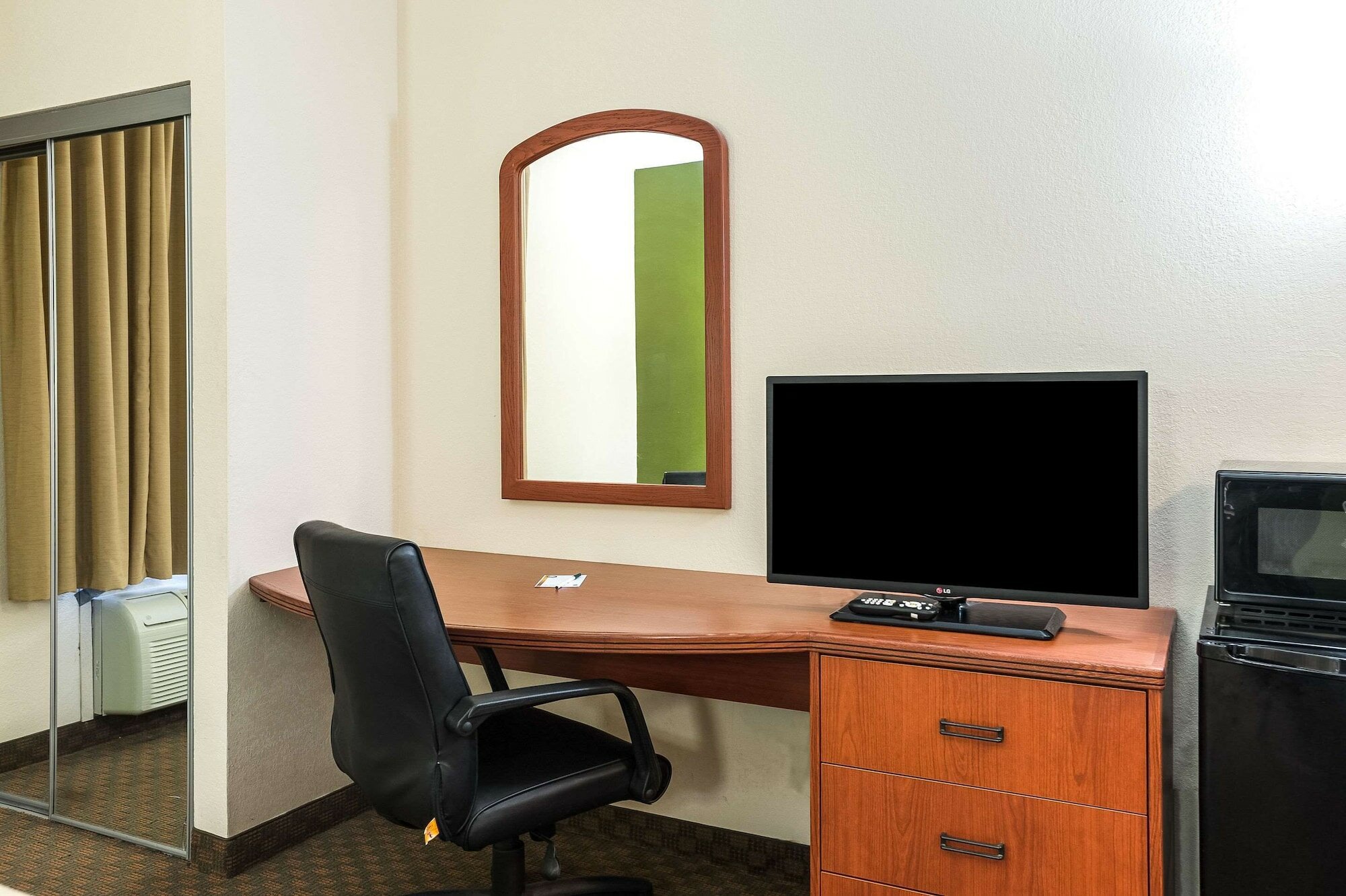 Фото Quality Inn & Suites Lake Charles South