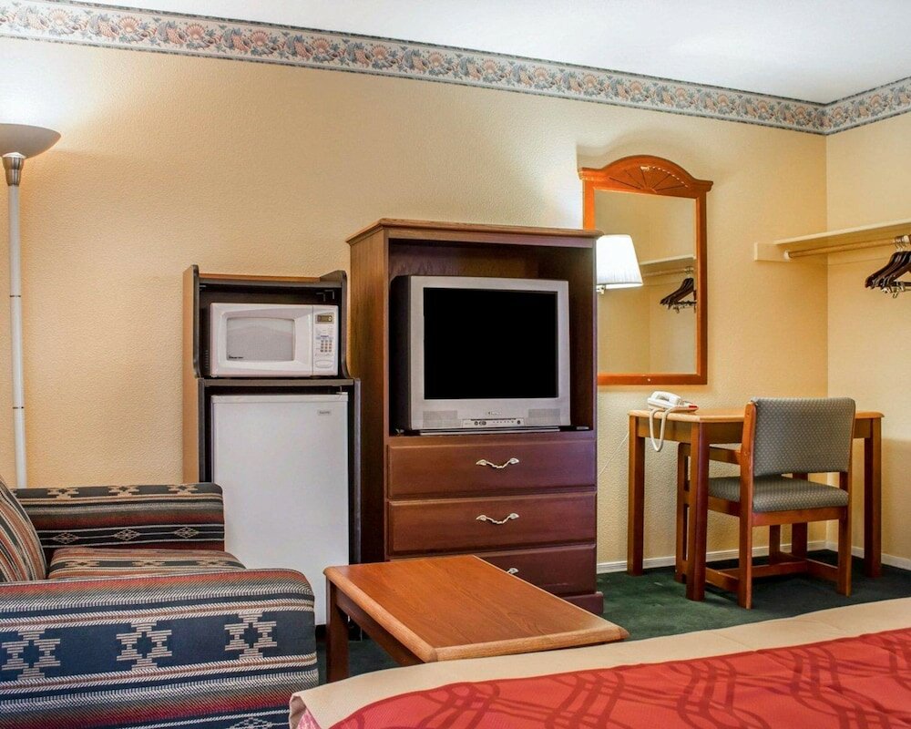 Фото Travelodge by Wyndham Kingman