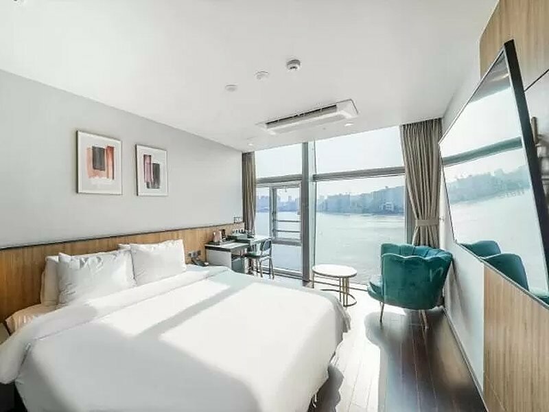 Фото Gray 193 Hotel