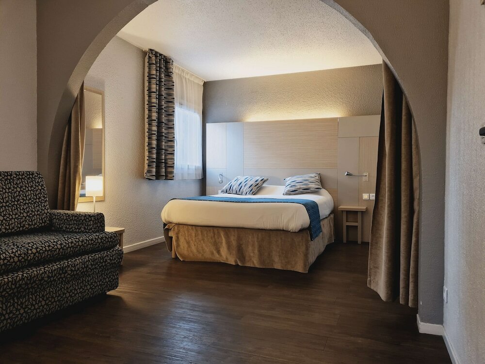 Фото Hotel Kyriad Marseille Palais Des Congres - Vélodrome