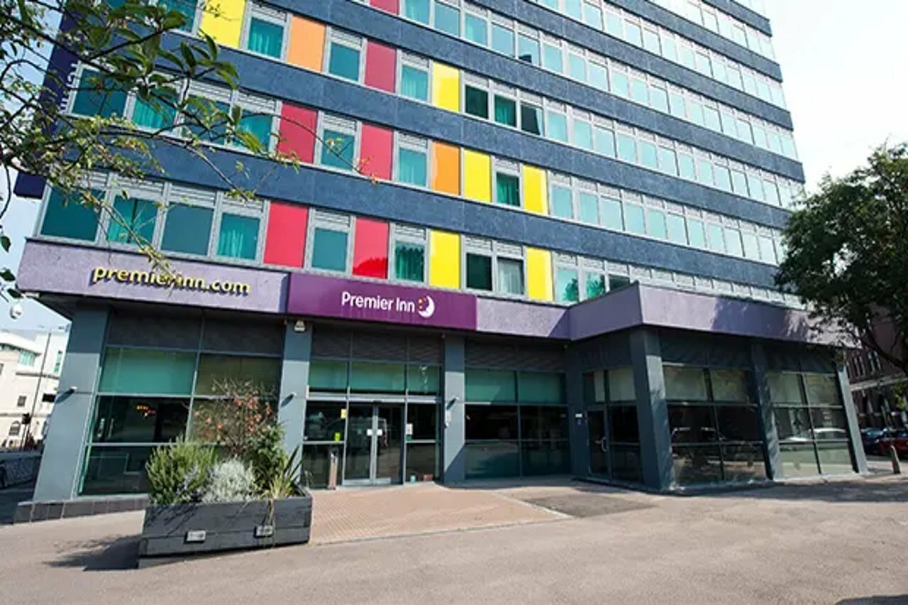 Фото отеля 1