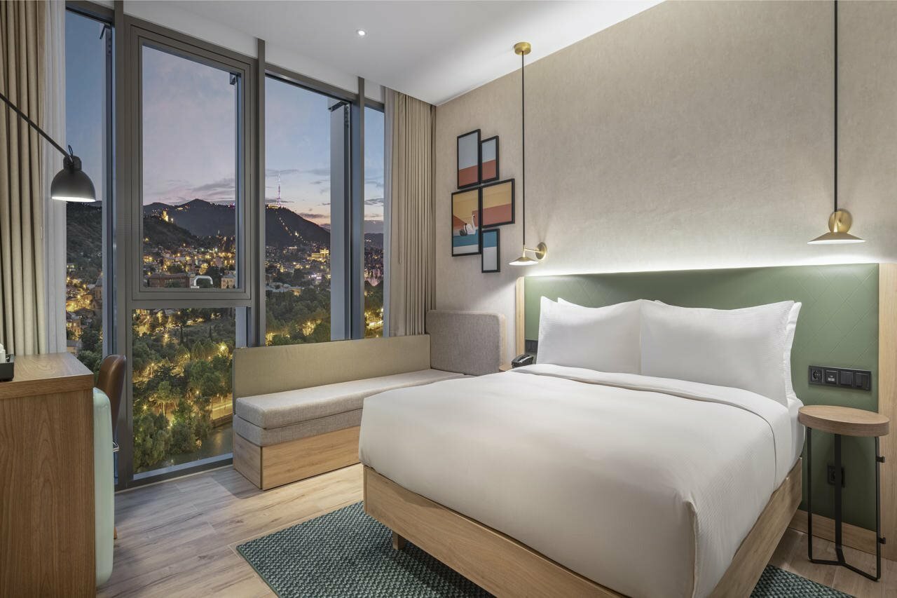 Фото Hilton Garden Inn Tbilisi Riverview