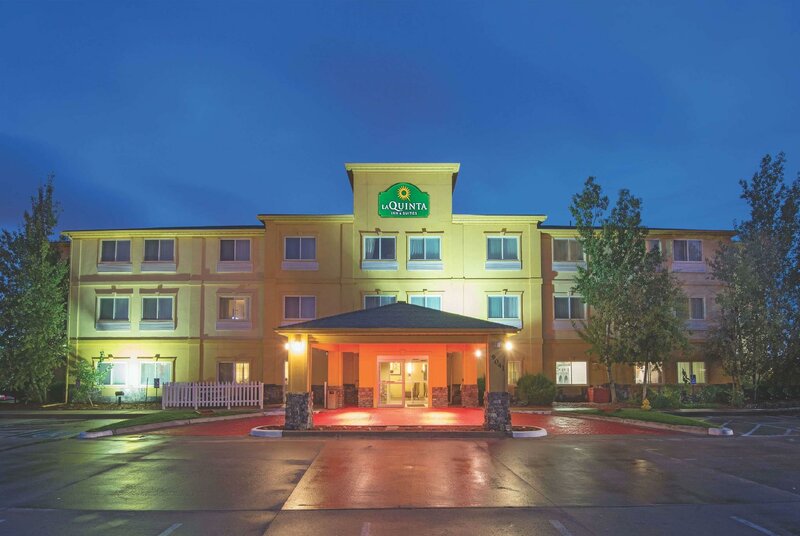 Гостиница La Quinta Inn & Suites by Wyndham Henderson-Northeast Denver