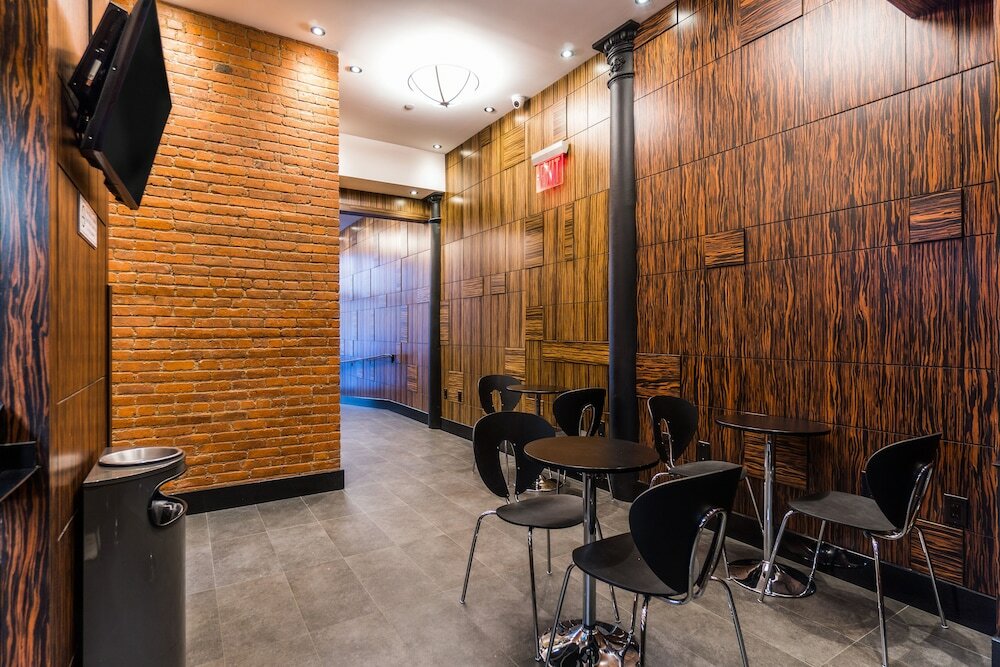 Фото Americana Inn