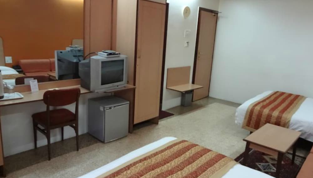 Фото Chateau Windsor Hotel