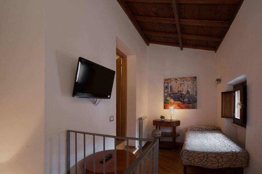 Фото St. Peter' Six Rooms & Suites