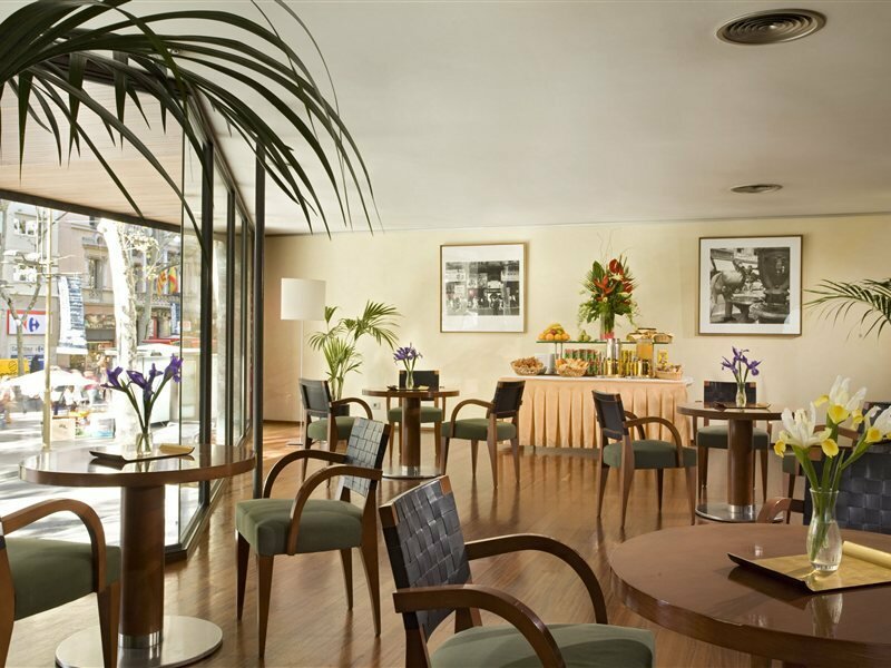 Фото Citadines Ramblas Barcelona