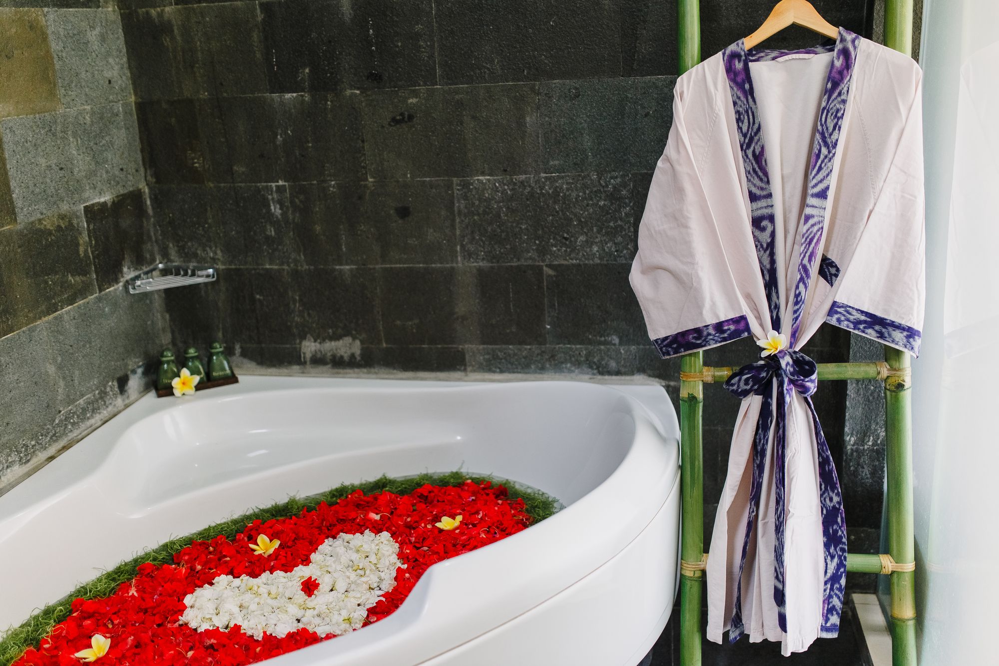 Фото Om Ham Retreat & Resort