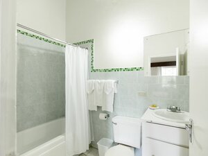 Гостиница Shirley Retreat Hotel