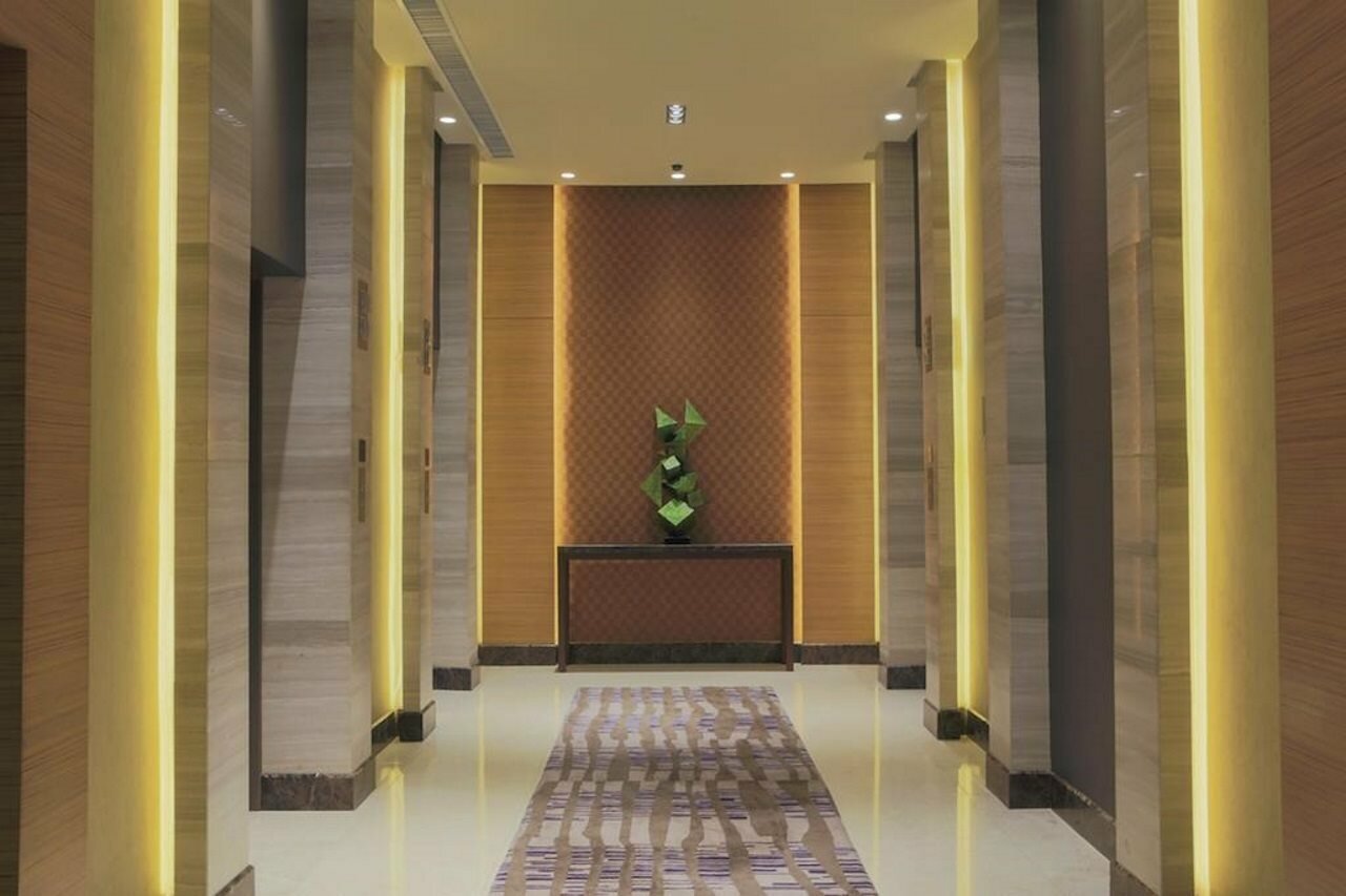 Фото Holiday Inn & Suites Makati, an Ihg Hotel