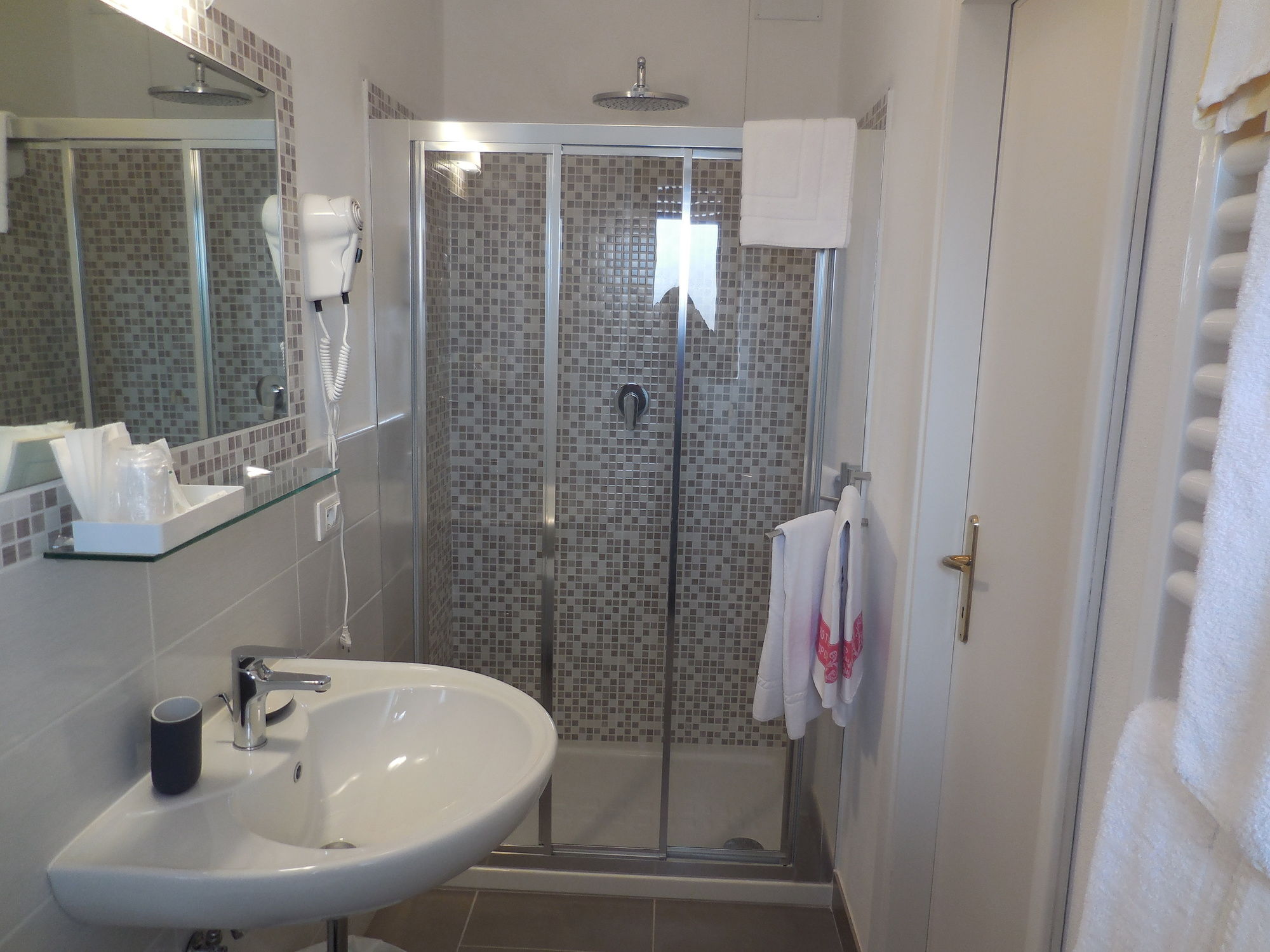 Фото Hotel Lupori