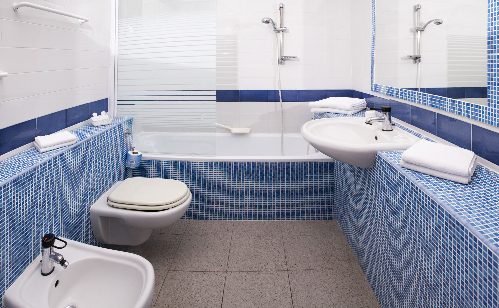 Фото Hotel Bel 3