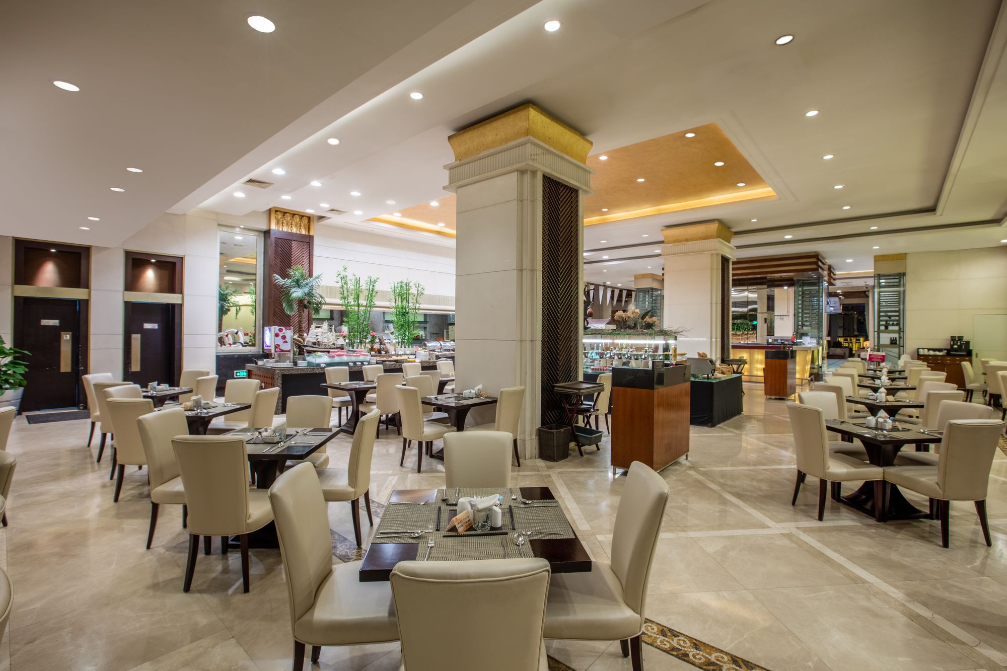 Фото Crowne Plaza Changshu