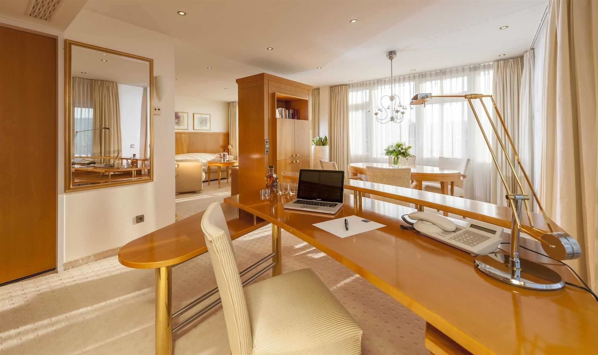 Фото Dorint Parkhotel Bad Neuenahr