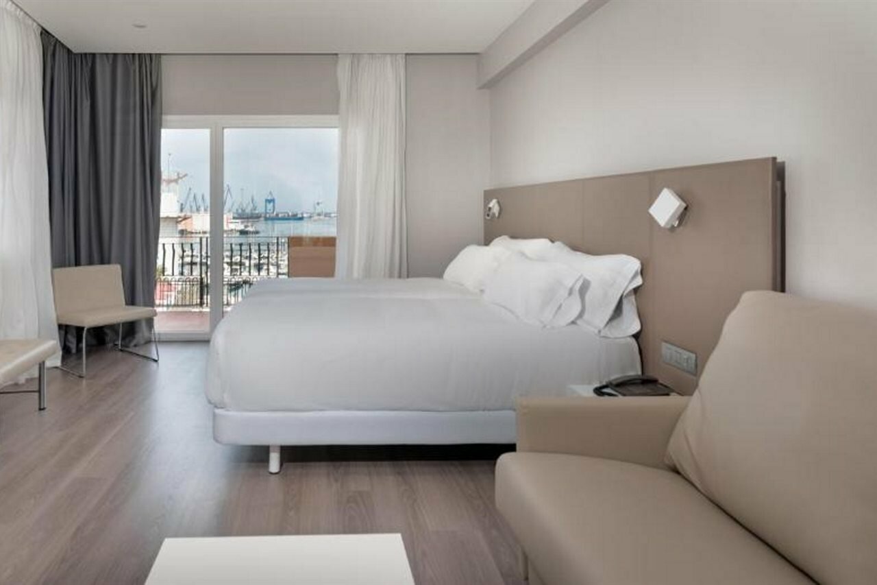 Фото Nh Castellón Turcosa