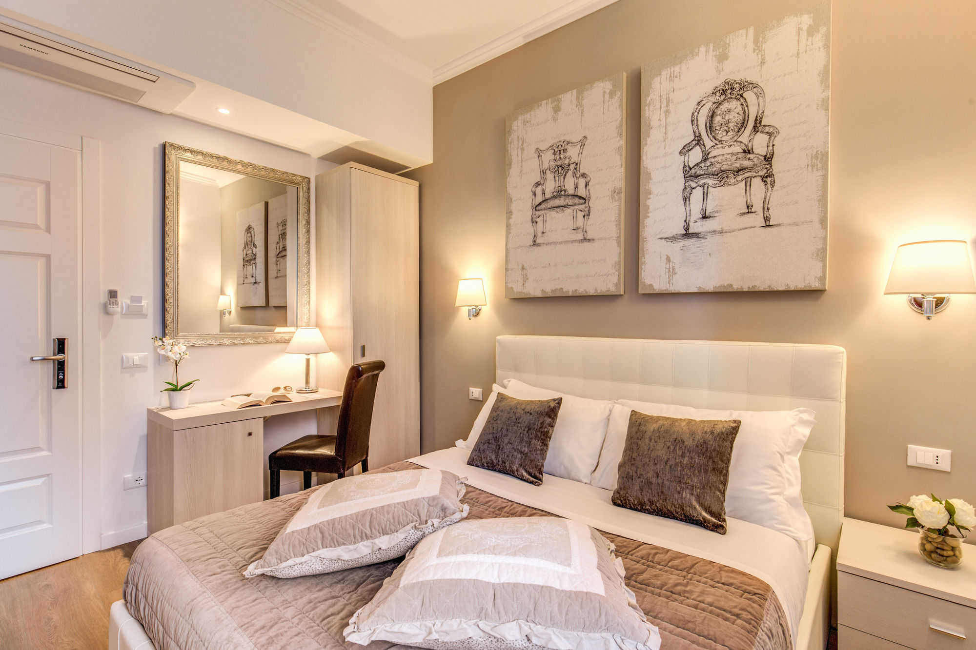 Фото The Bridge Suites