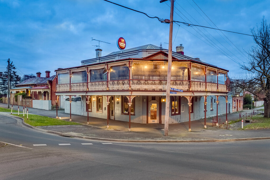 Hotel Seymours on Lydiard, Ballarat, photo