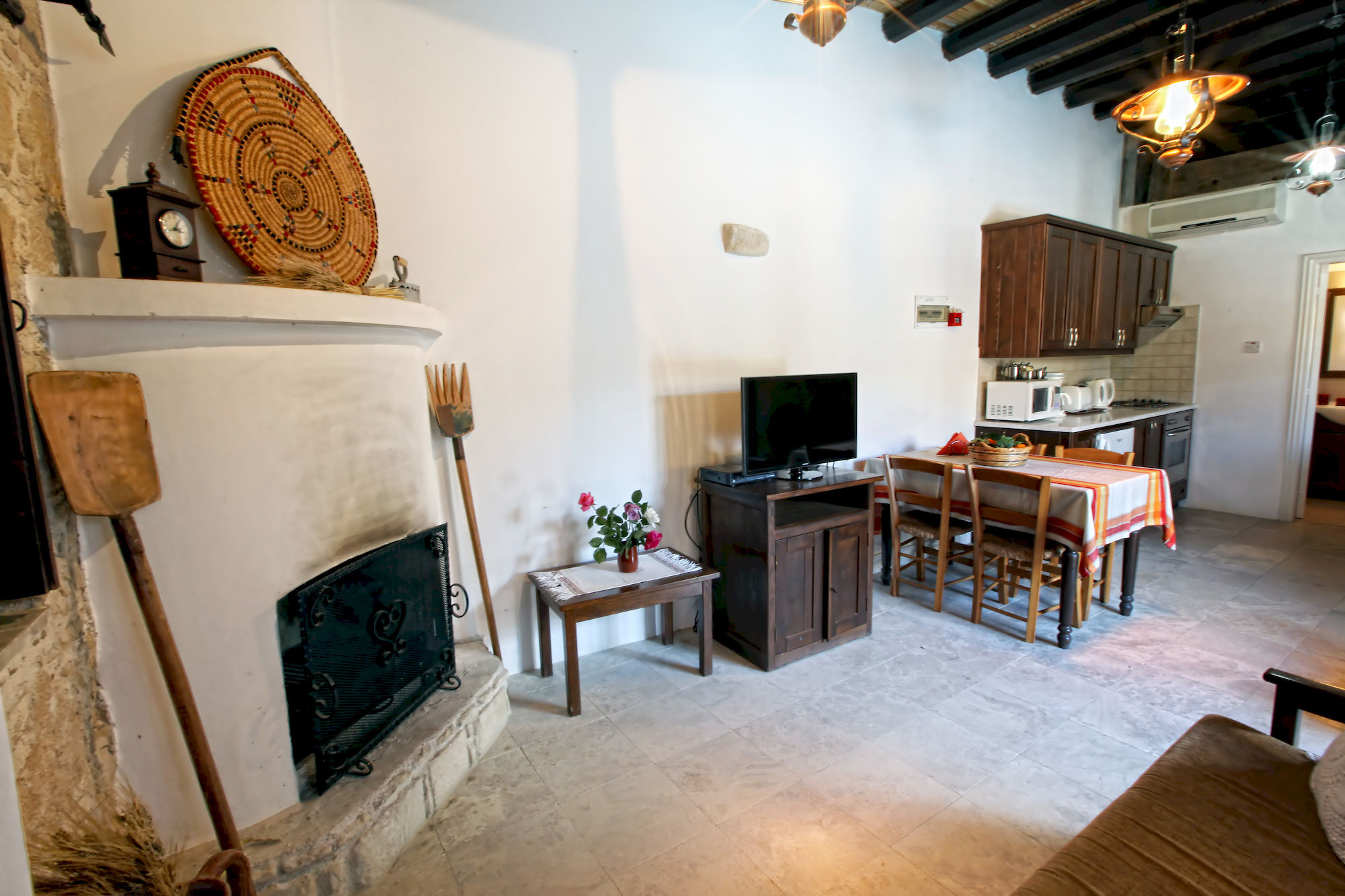 Фото Leonidas Village Houses