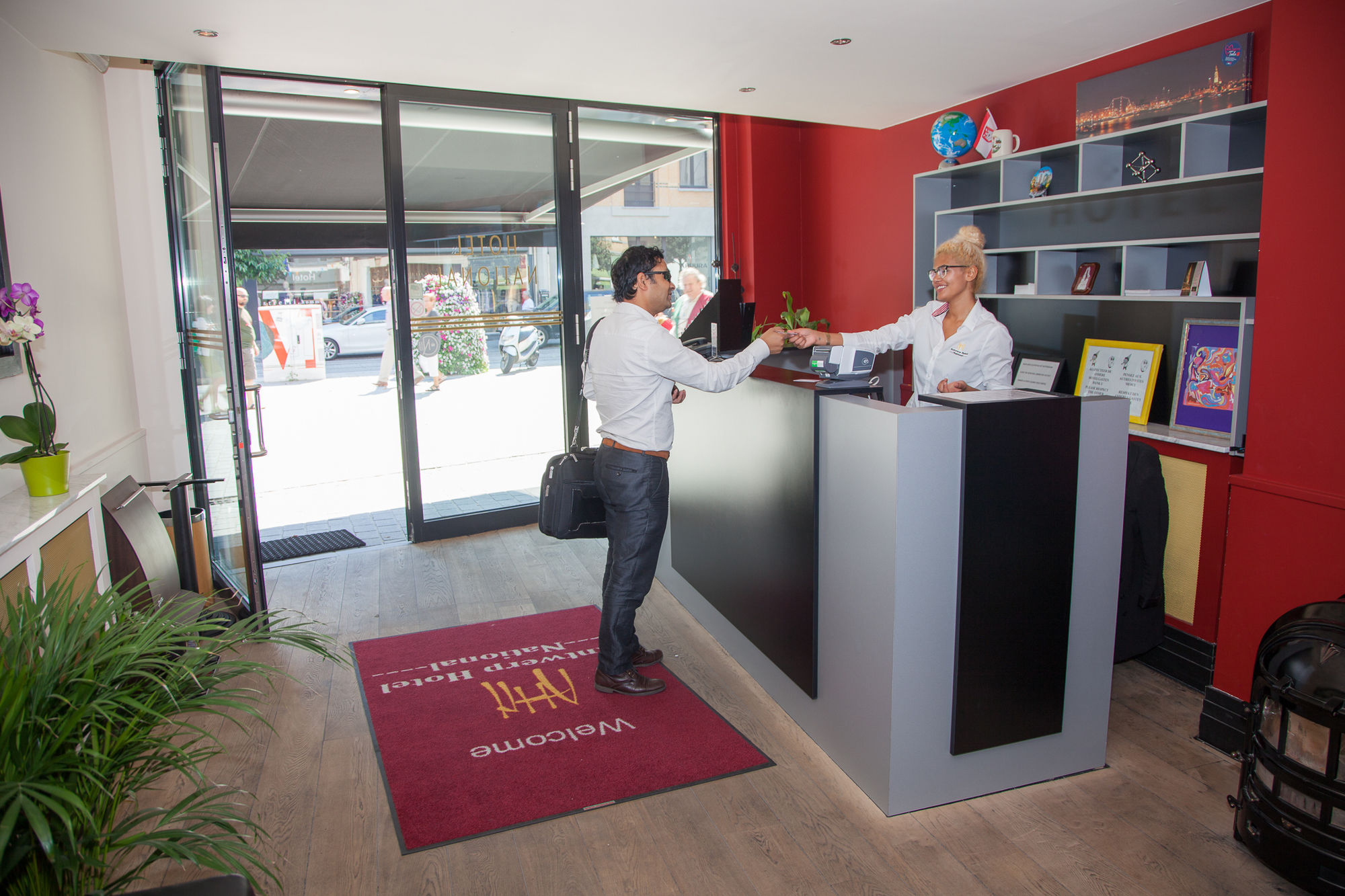 Фото Hotel National