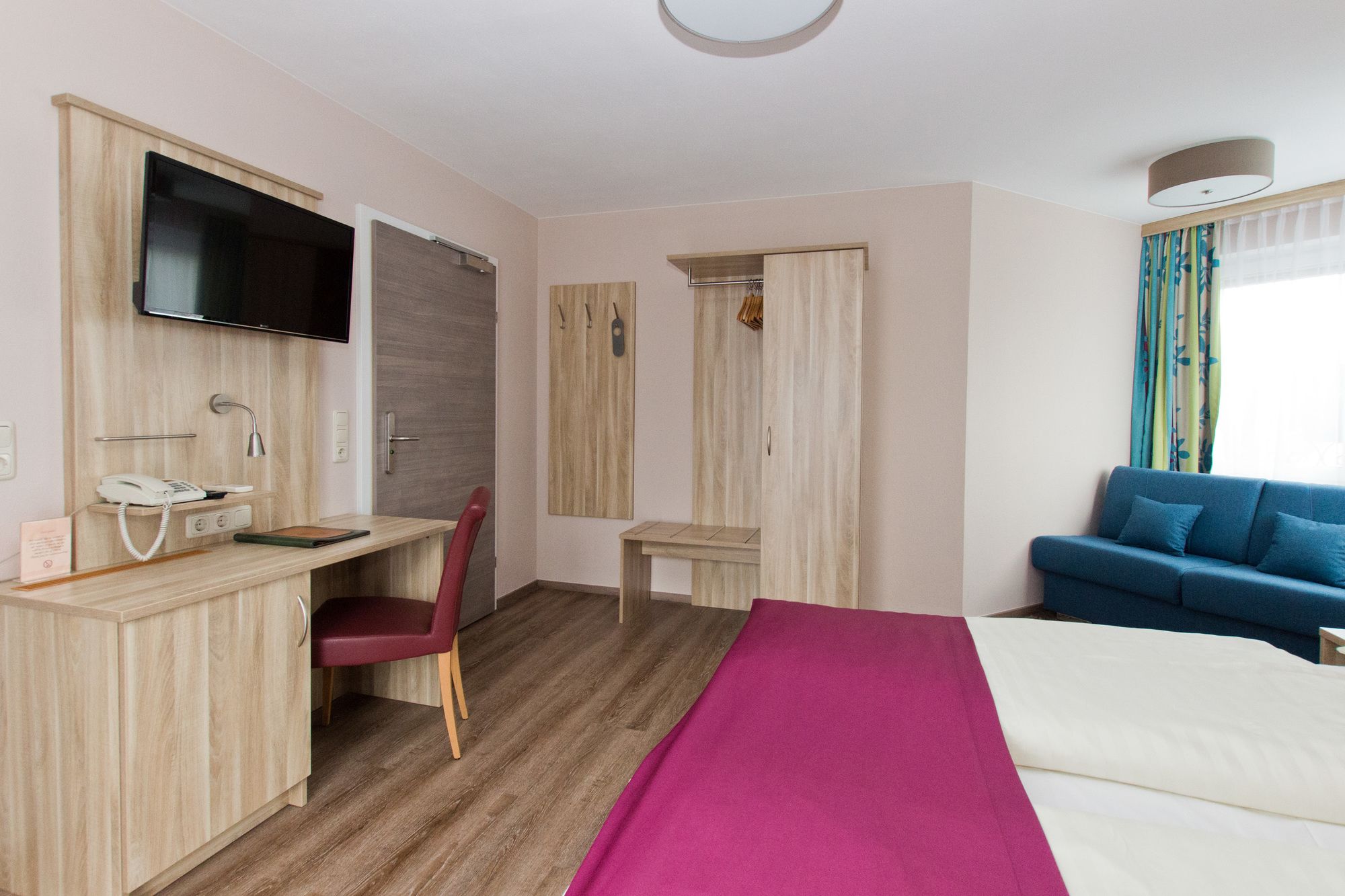 Фото Hotel Das Junior by Max 70