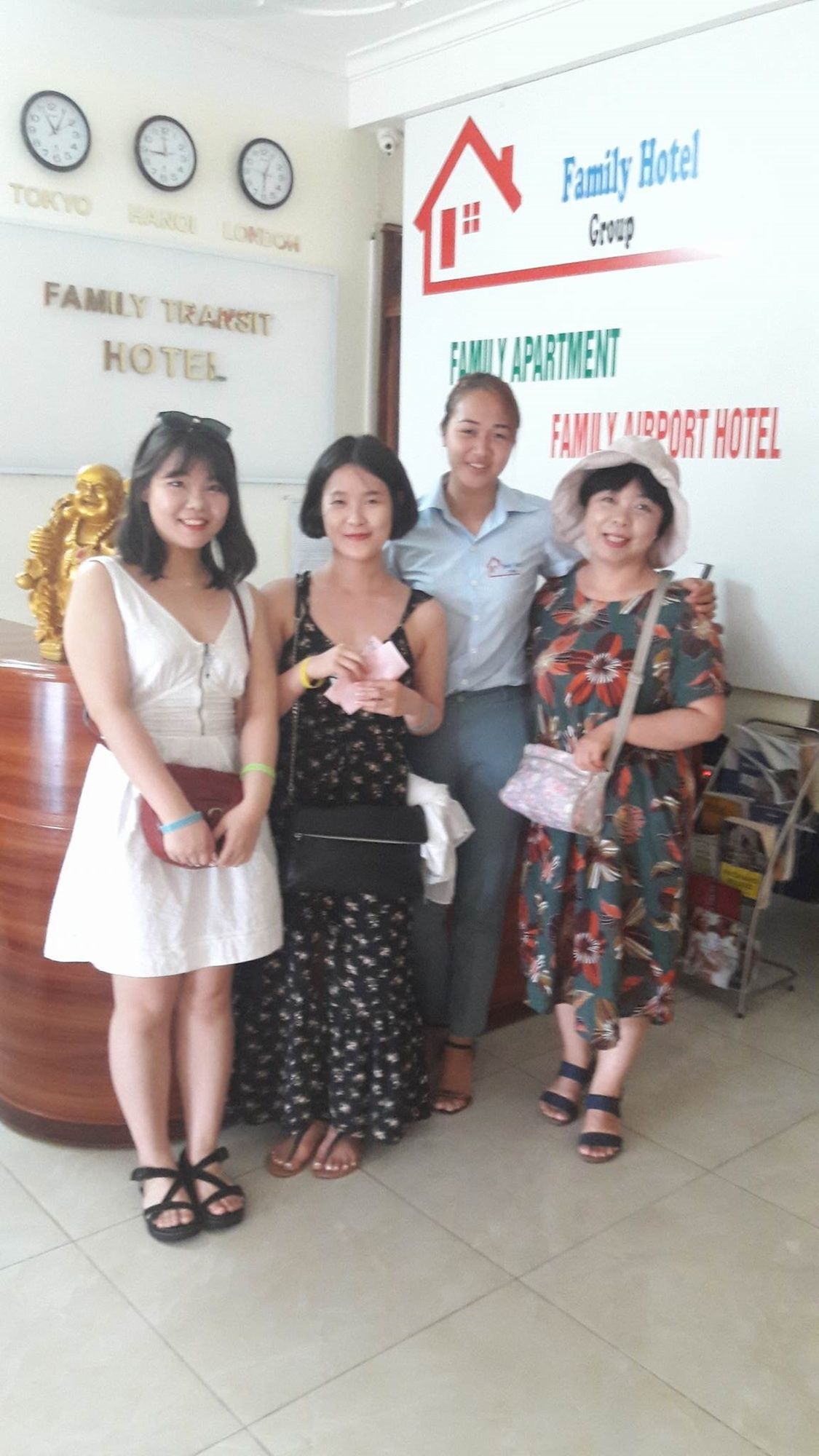 Фото Family Transit Hotel