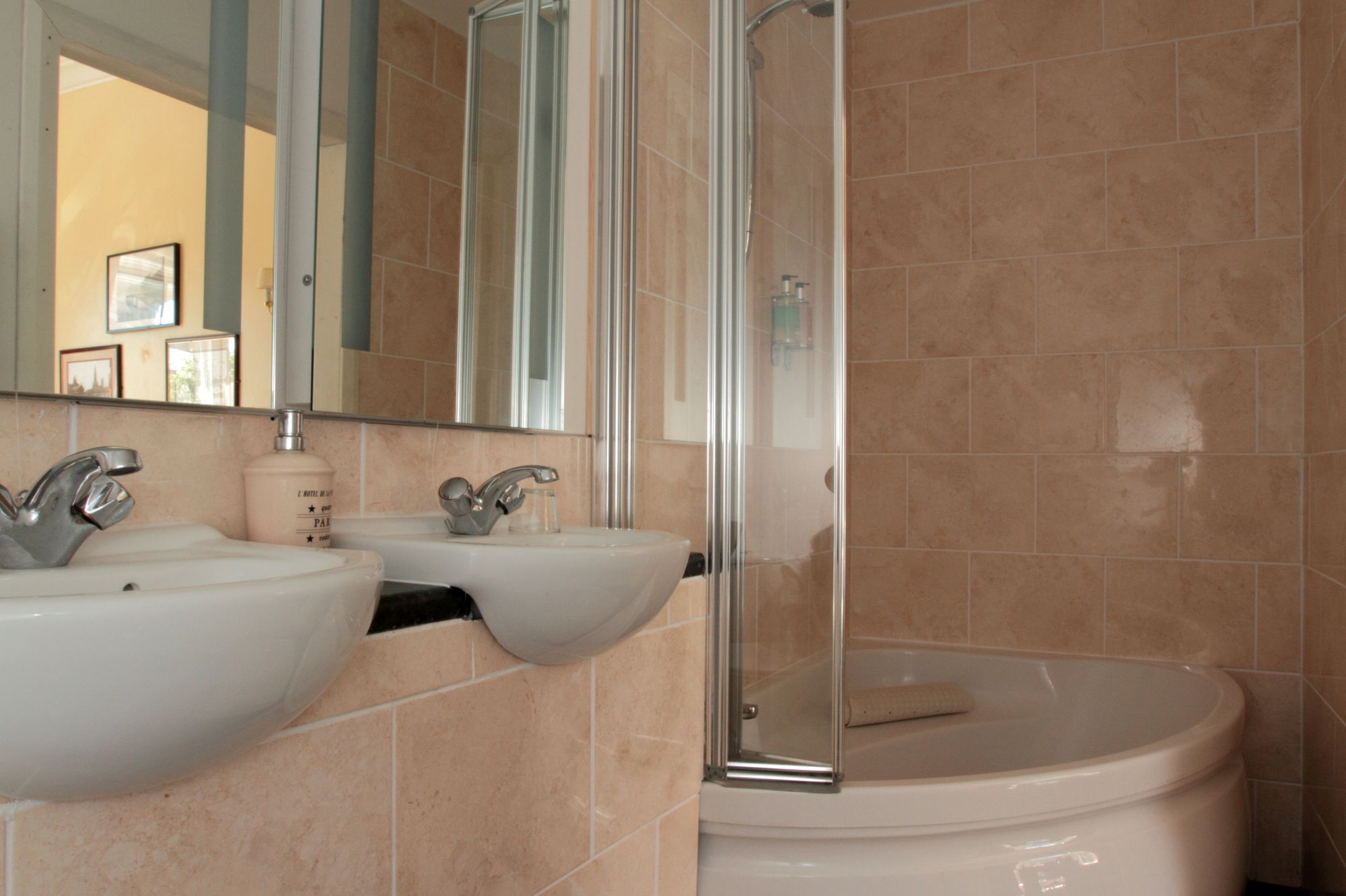 Фото Отель Edinburgh Thistle