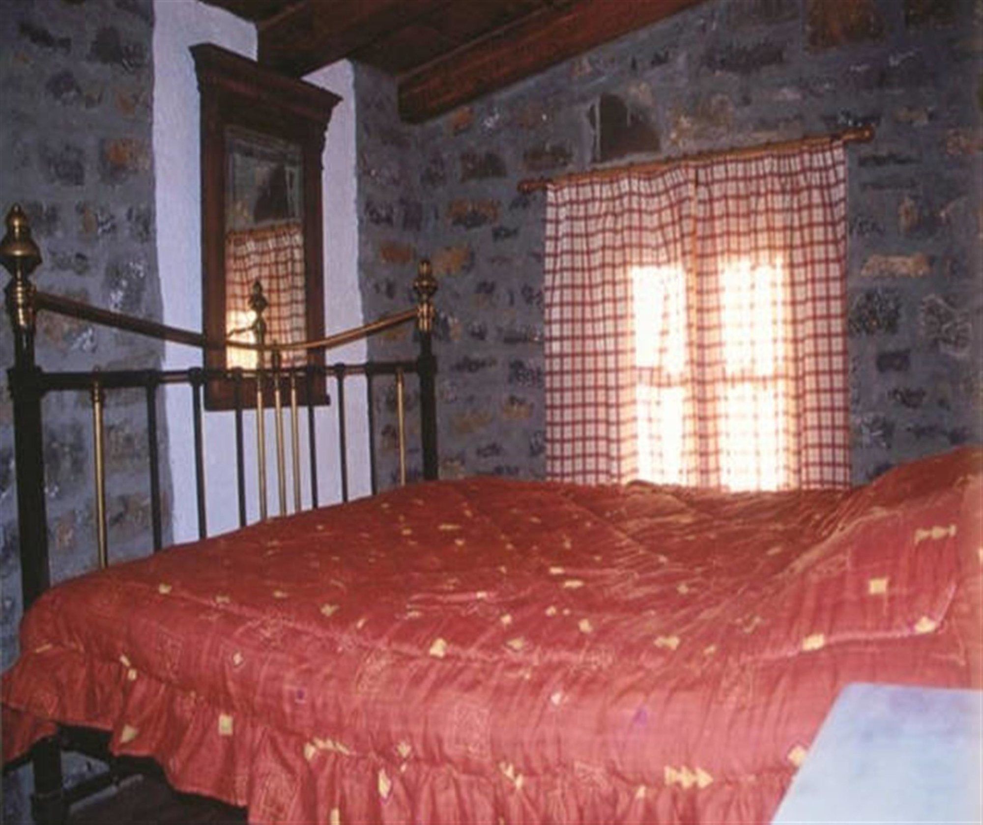 Фото Гостевой Дом Traditional Homes