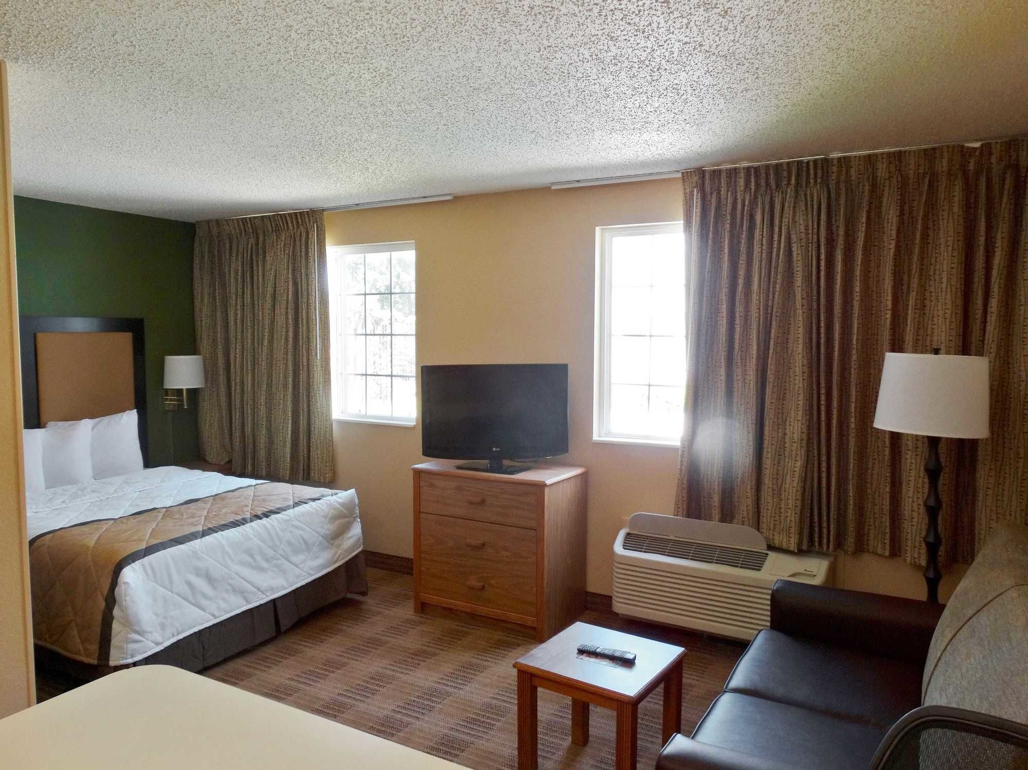 Фото Extended Stay America Suites Kansas City Airport Tiffany Spr