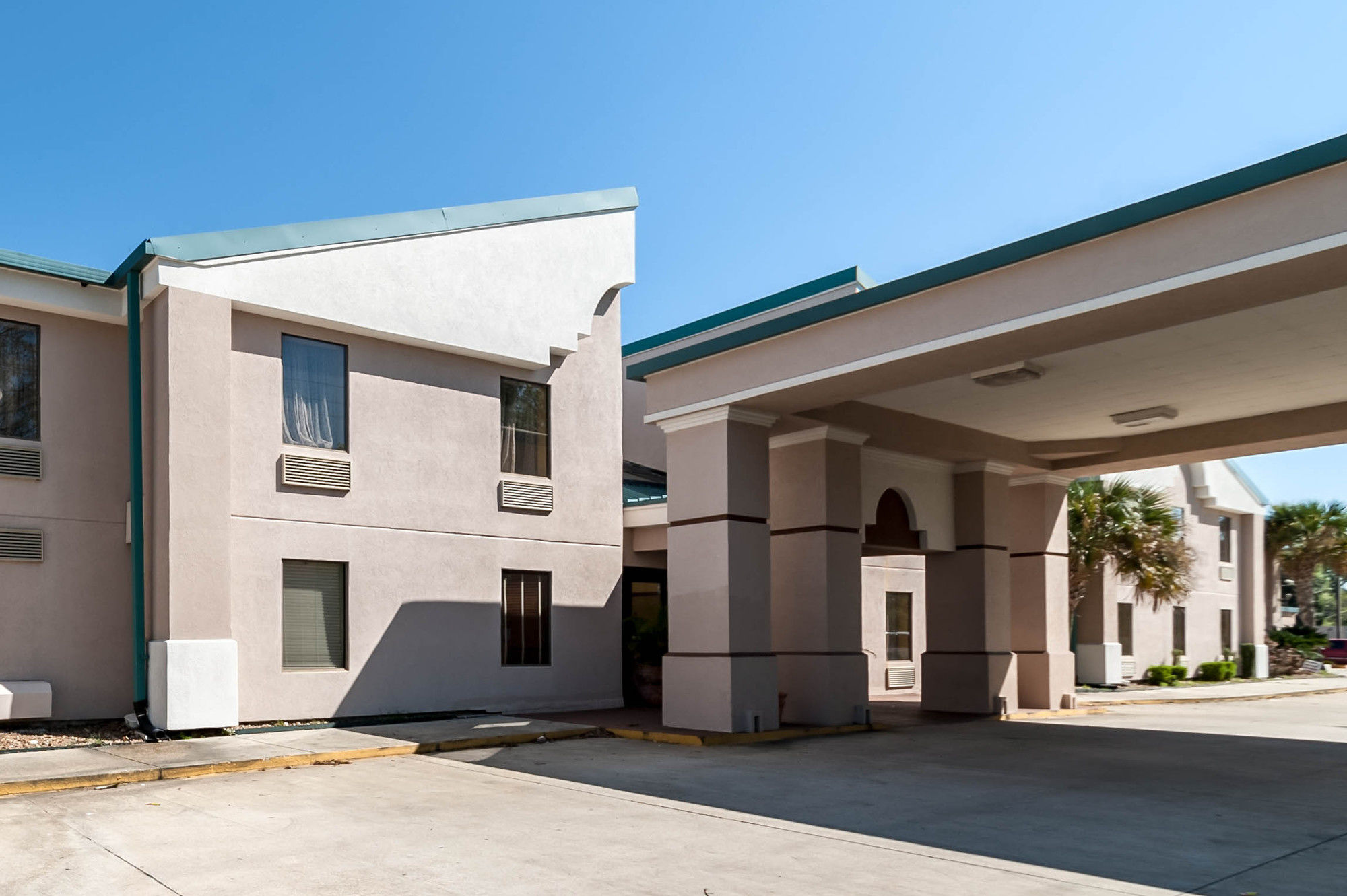 Фото Quality Inn & Suites Lafayette