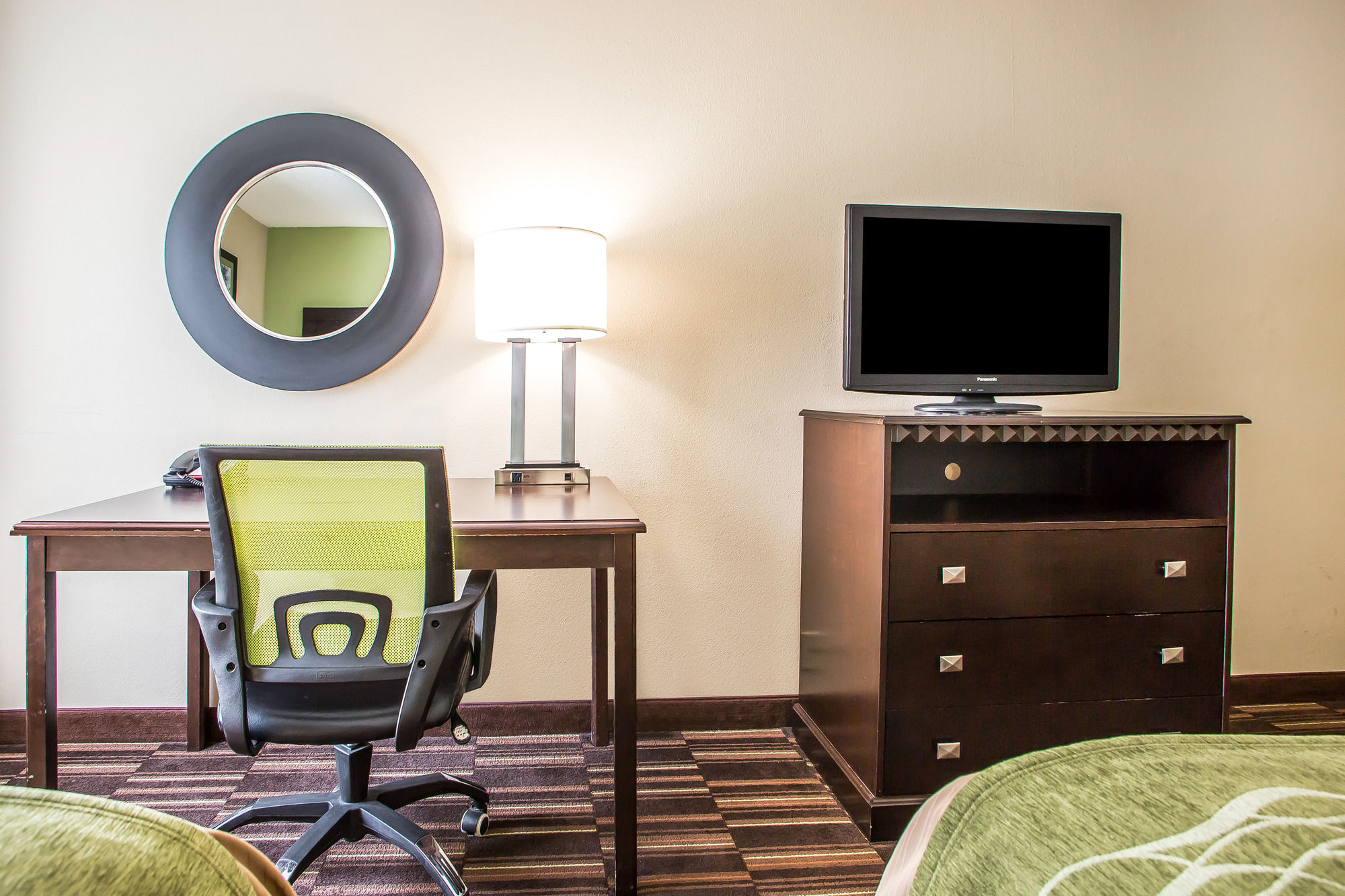 Фото Comfort Inn & Suites Kansas City - Northeast