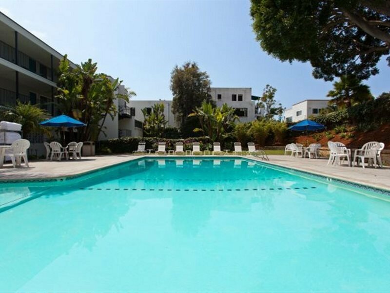 Фото Courtyard by Marriott Santa Barbara Downtown
