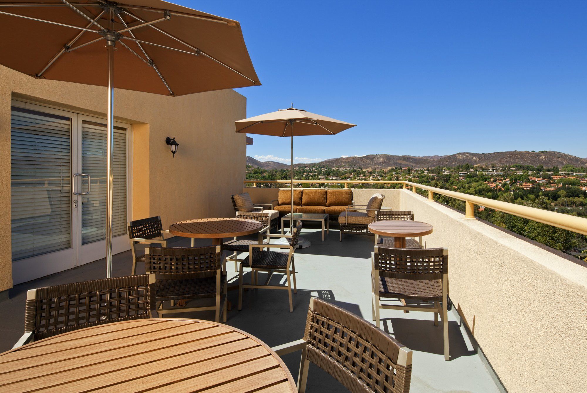 Фото Sheraton Agoura Hills Hotel