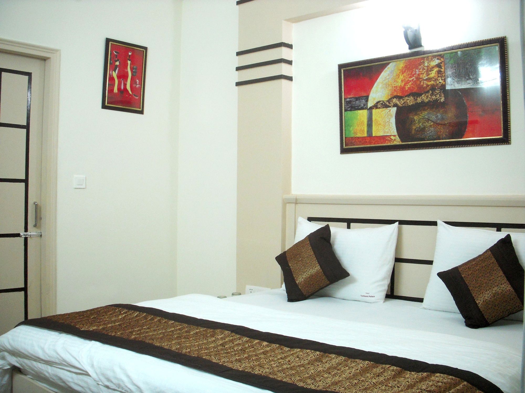 Фото Hotel Tashkent Palace