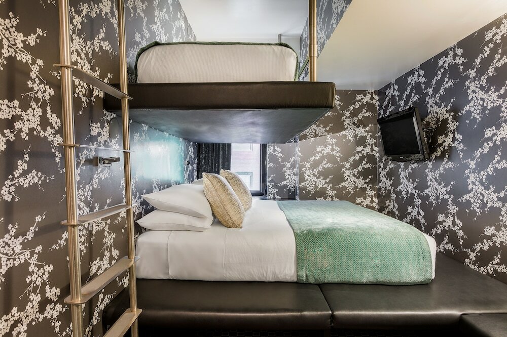 Фото 45 Times Square Hotel