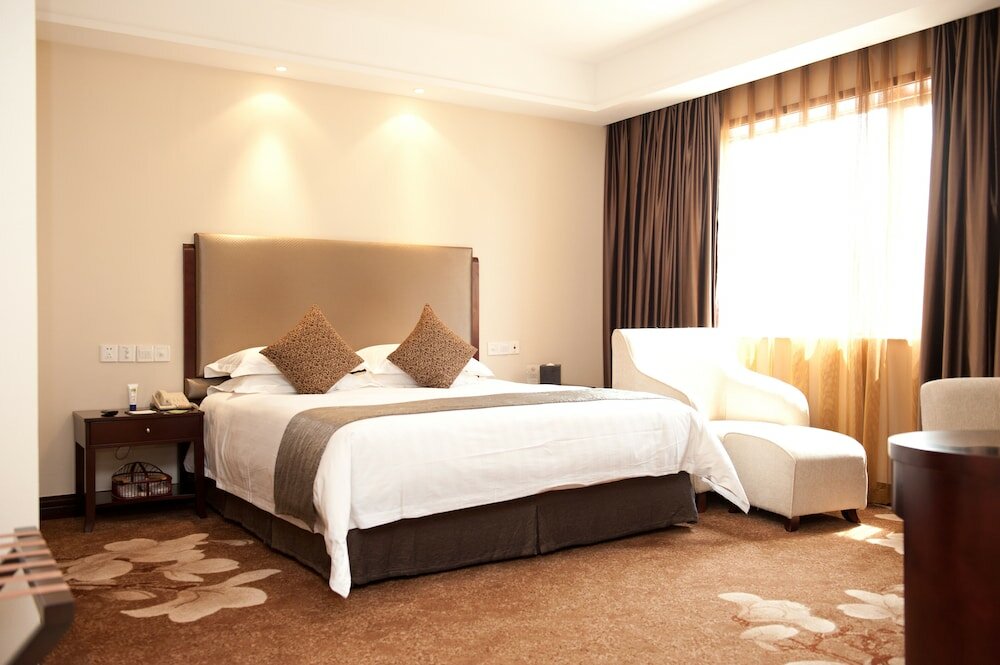 Фото Guangdong Hotel Shanghai