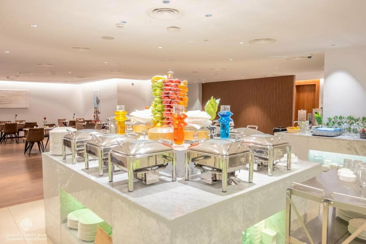 Фото Jasmine Garden Hotel