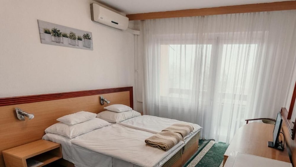 Фото Tisza Sport Hotel