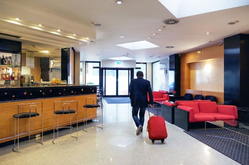 Фото Hotel Junior