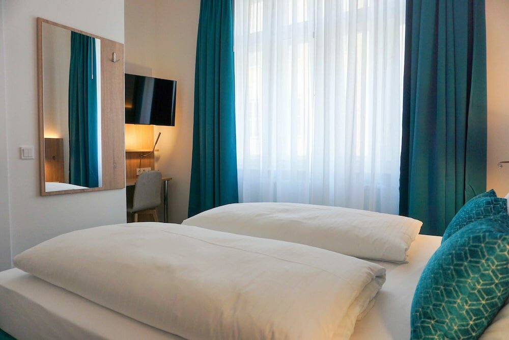 Фото DaunTown Rooms - Self Check-In